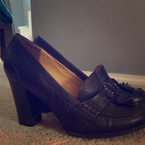 Heeled loafers